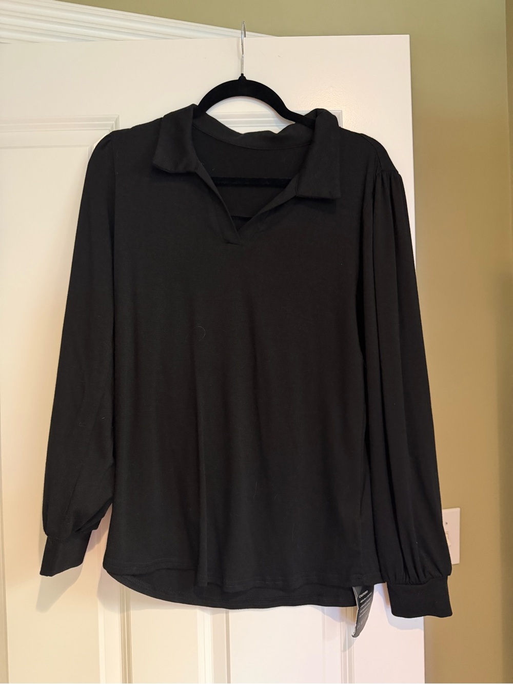 Black Long-Sleeve Collared Women's Top